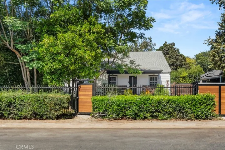 5619 Bellingham Ave, Valley Village, California 91607