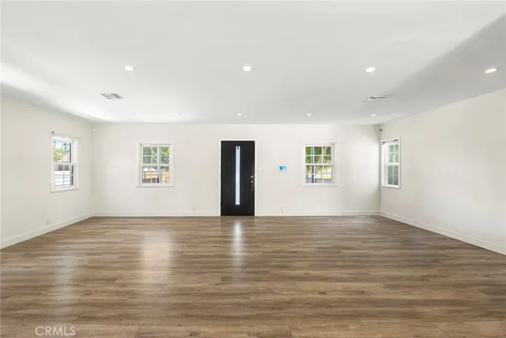 5619 Bellingham Ave, Valley Village, California 91607