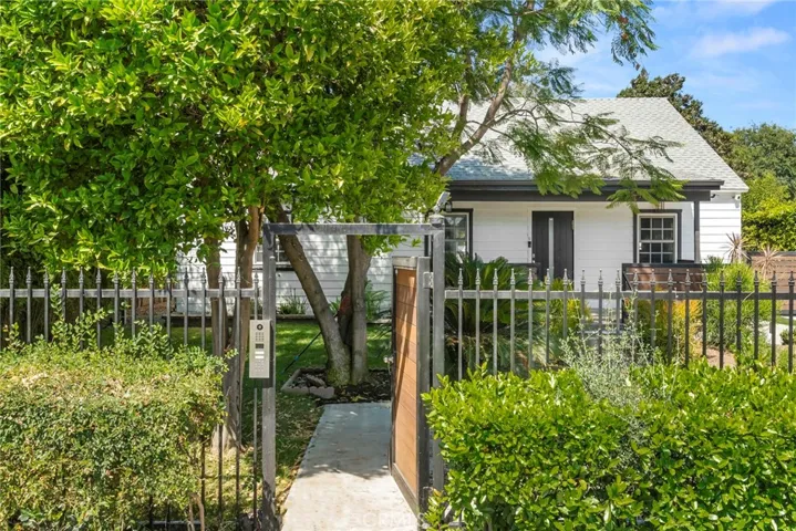 5619 Bellingham Ave, Valley Village, California 91607