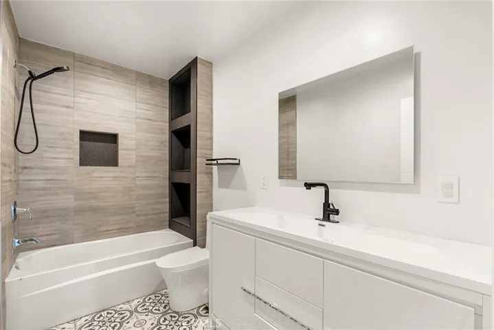 5619 Bellingham Ave, Valley Village, California 91607