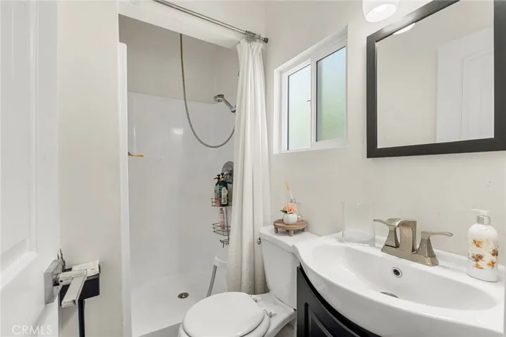 5619 Bellingham Ave, Valley Village, California 91607
