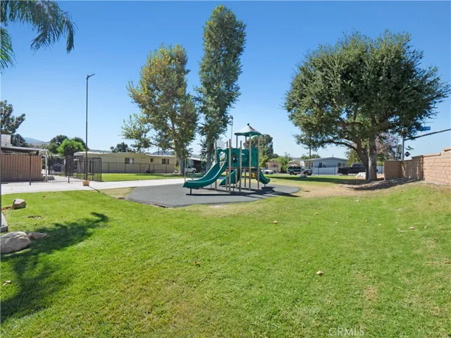 COMMUNITY PLAYGROUND
