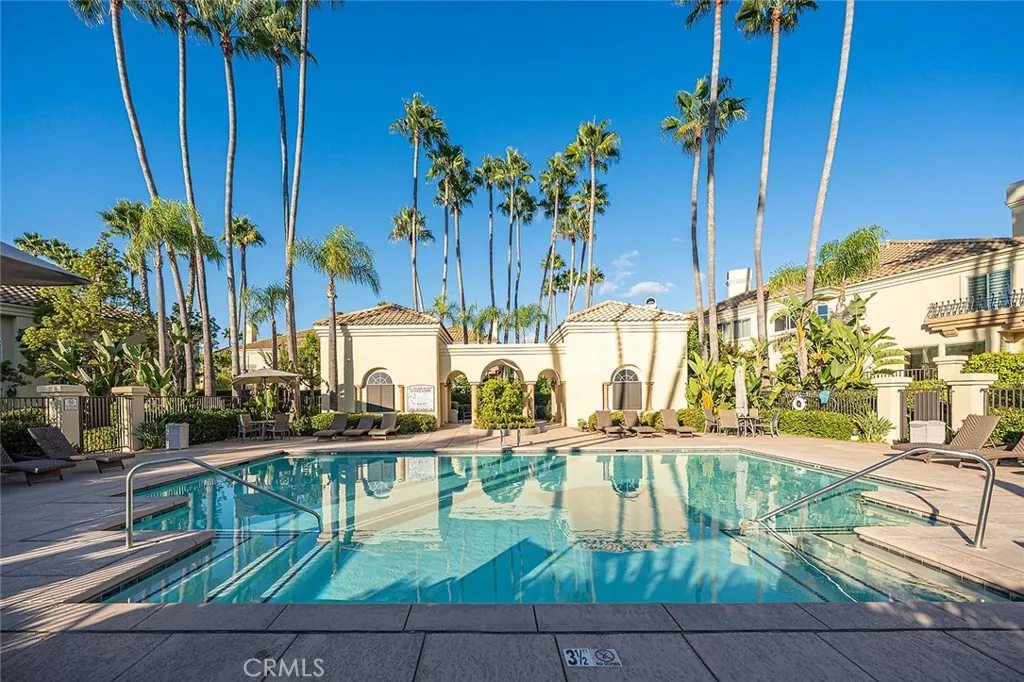 26481 La Scala, Laguna Hills, California 92653 home-pic-29