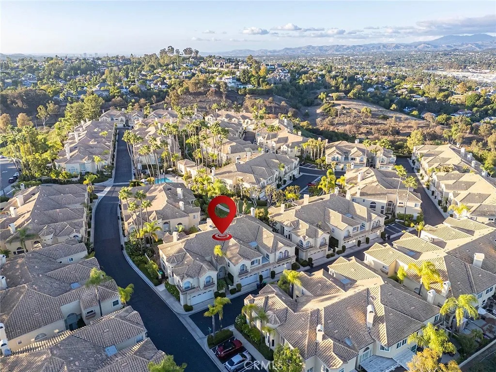 26481 La Scala, Laguna Hills, California 92653 home-pic-27