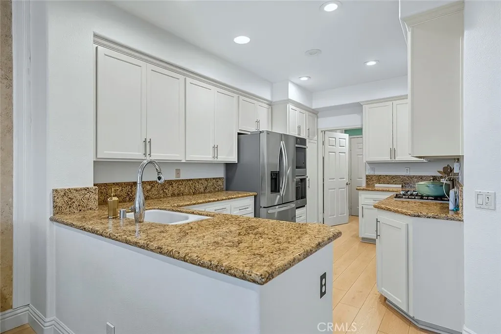 26481 La Scala, Laguna Hills, California 92653 home-pic-7