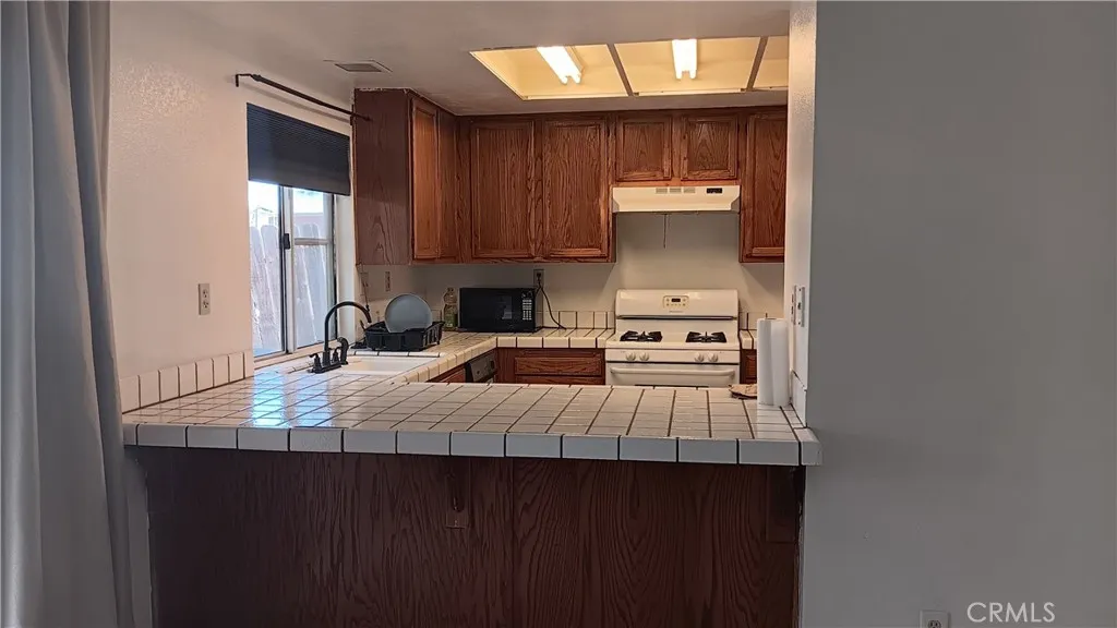 3759 Noll Drive, Palmdale, California 93550 home-pic-3