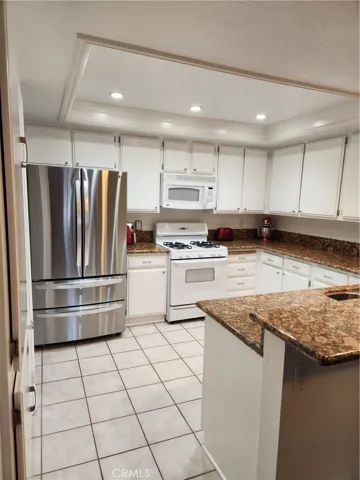4861 Lago 206, Huntington Beach, California 92649