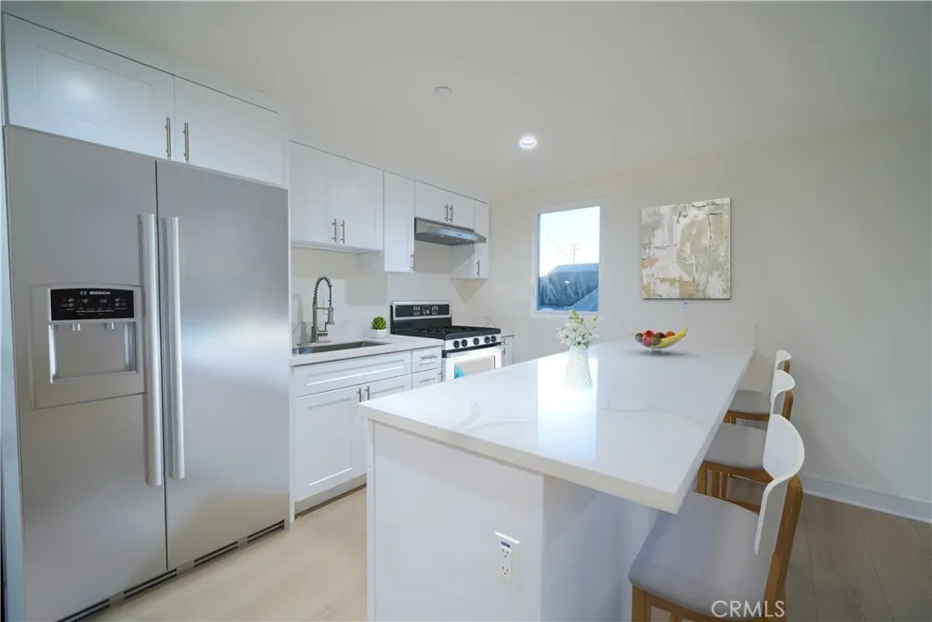 801 E 84th Place, Los Angeles, California 90001 home-pic-28