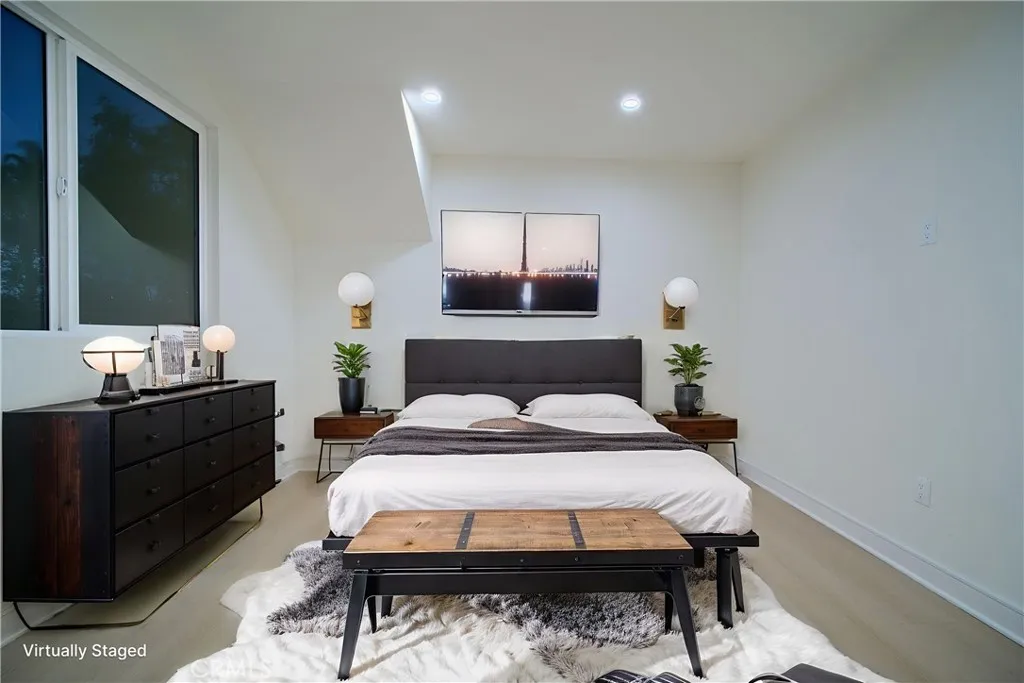 801 E 84th Place, Los Angeles, California 90001 home-pic-17
