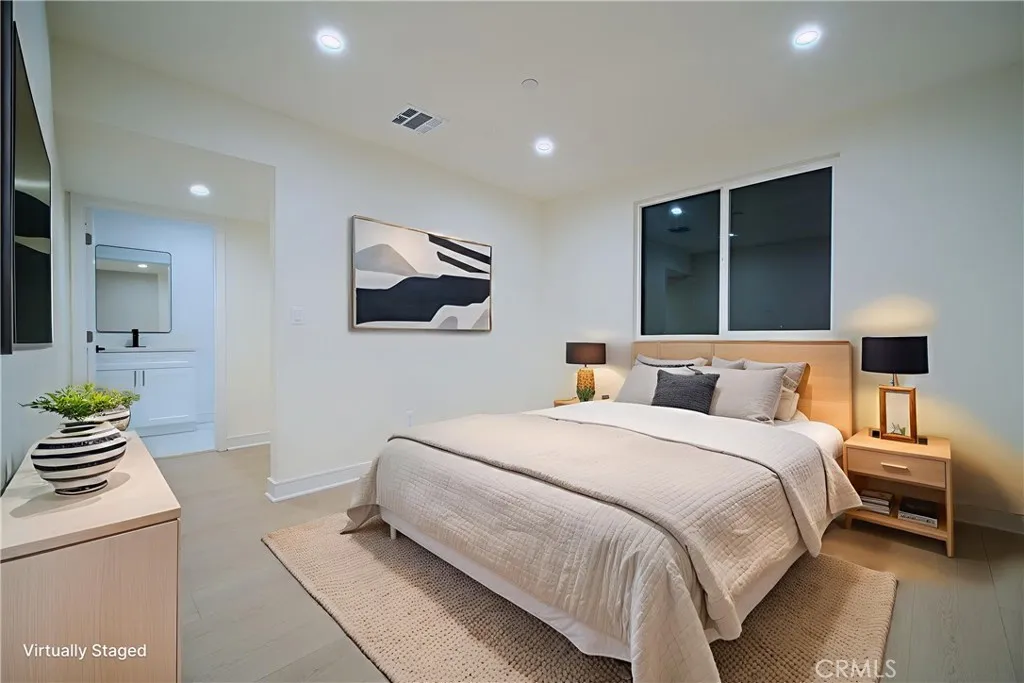 801 E 84th Place, Los Angeles, California 90001 home-pic-19