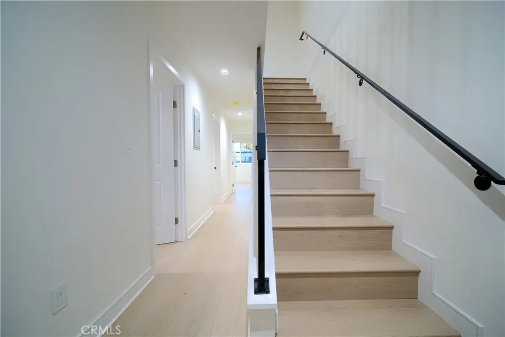 801 E 84th Place, Los Angeles, California 90001 home-pic-21