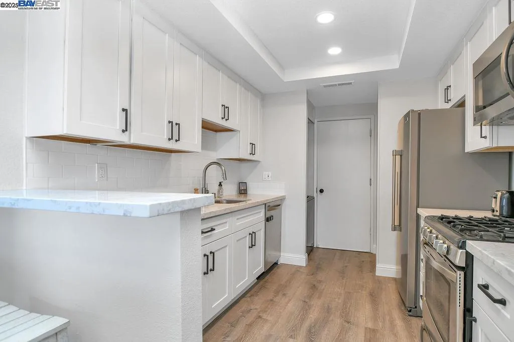 5727 Cutter Loop, Discovery Bay, California 94505 home-pic-14