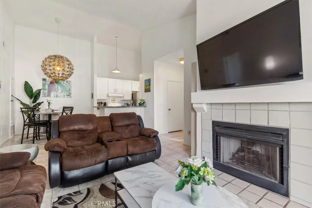 10541 Lakeside S P, Garden Grove, California 92840 home-pic-8