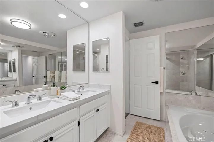 1630 S Bentley Avenue 103, Los Angeles, California 90025