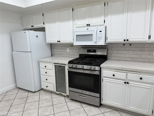 1630 S Bentley Avenue 103, Los Angeles, California 90025