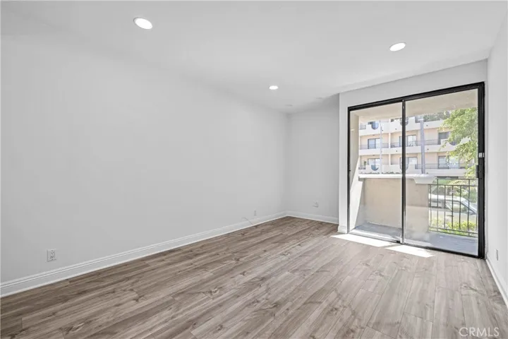 1630 S Bentley Avenue 103, Los Angeles, California 90025