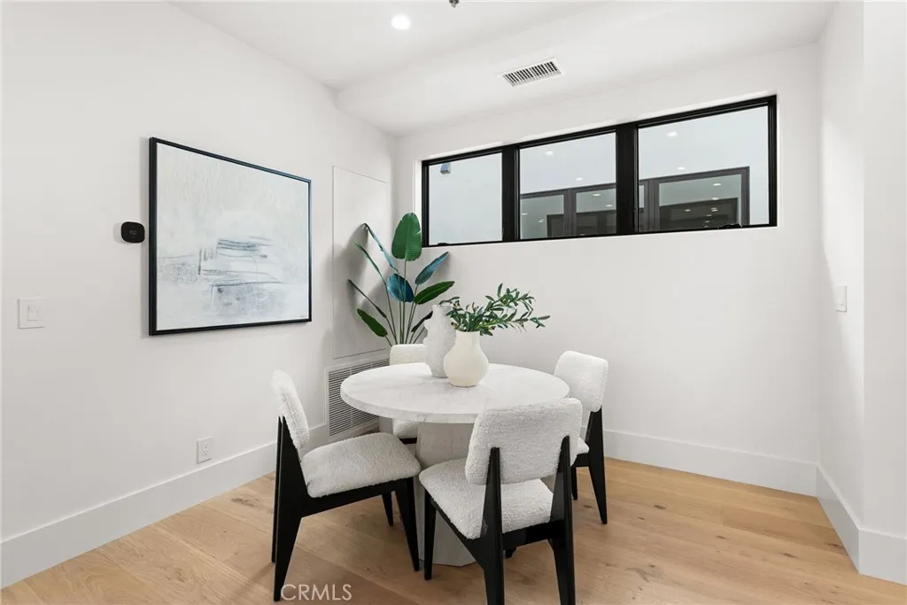 303 .5 Fernleaf, Corona Del Mar, California 92625 home-pic-9