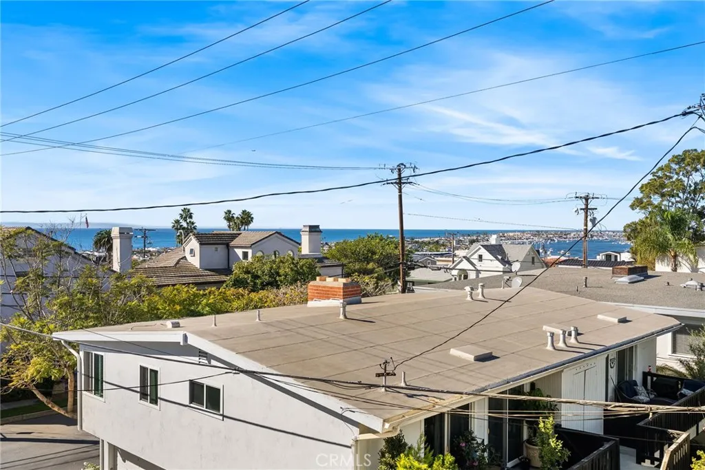 303 .5 Fernleaf, Corona Del Mar, California 92625 home-pic-28