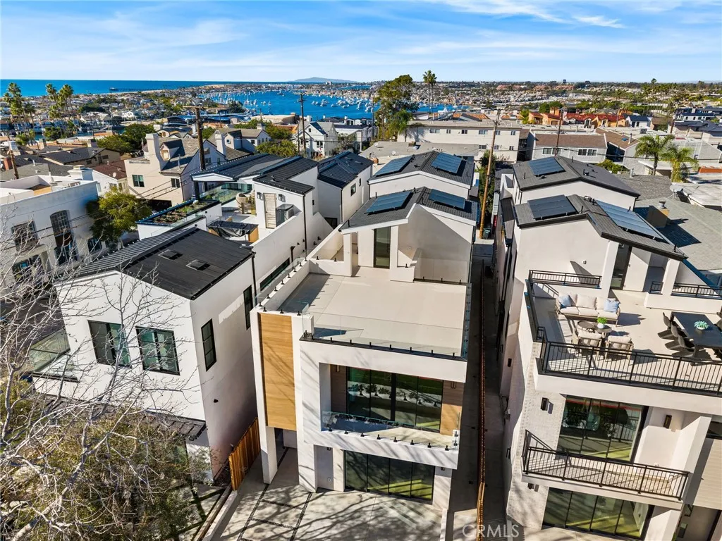 303 .5 Fernleaf, Corona Del Mar, California 92625 home-pic-33