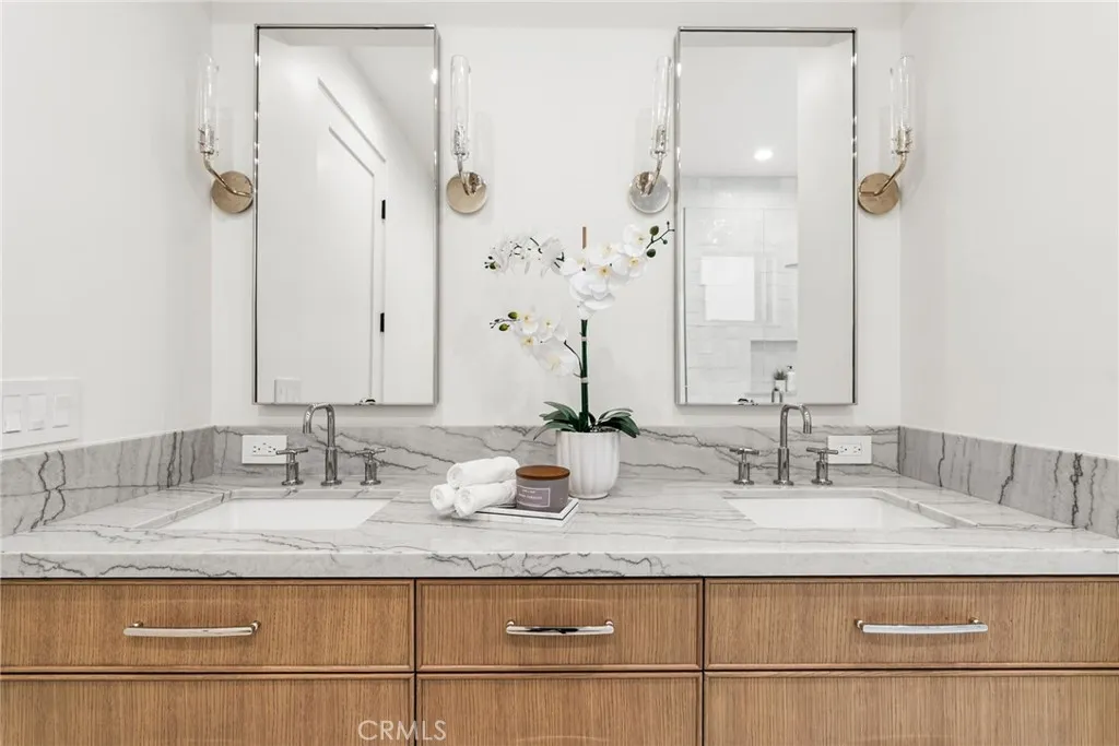 303 .5 Fernleaf, Corona Del Mar, California 92625 home-pic-15