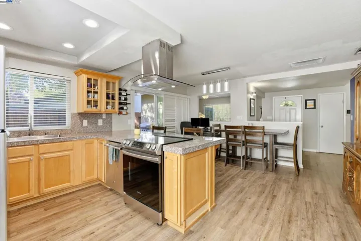9436 Bravo Way, Sacramento, California 95826