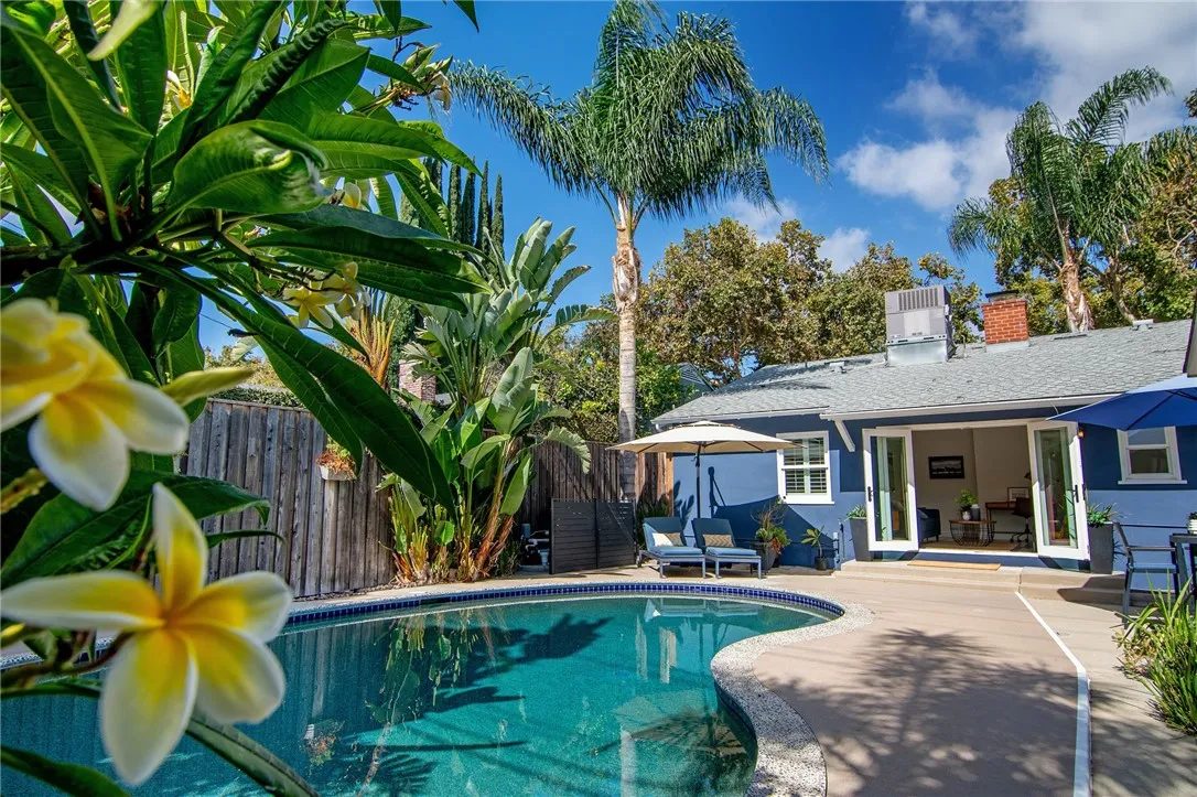 1520 W Riverside Drive W, Burbank, California 91506 home-pic-30