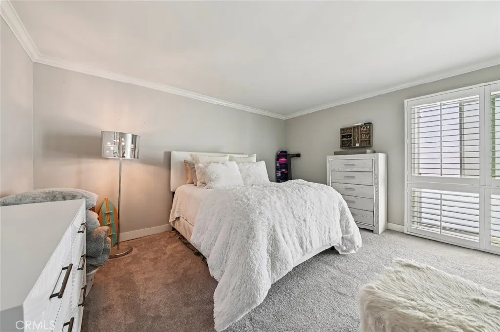 641 S Prospect Avenue 103, Redondo Beach, California 90277 home-pic-12