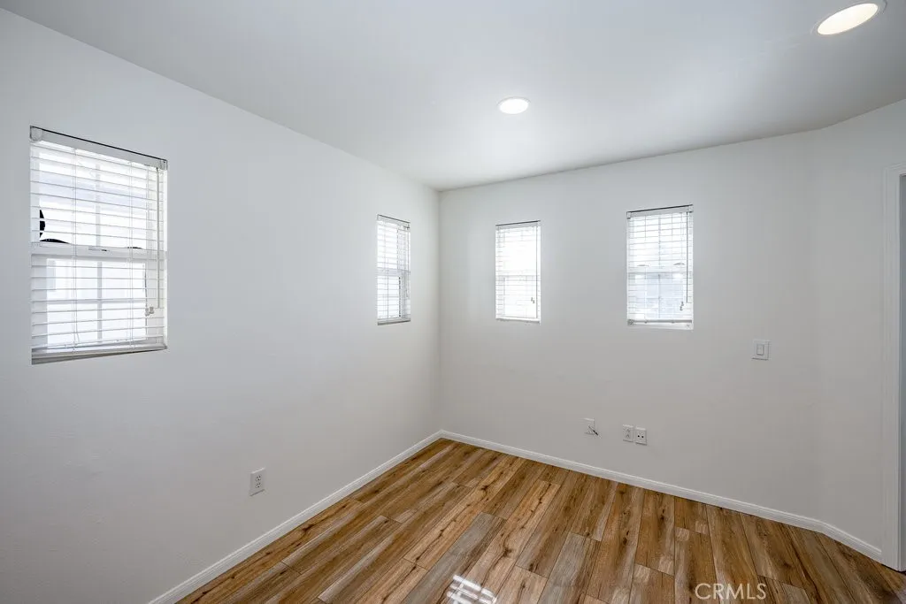 23321 Beachcomber Lane, Valencia, California 91355 home-pic-27