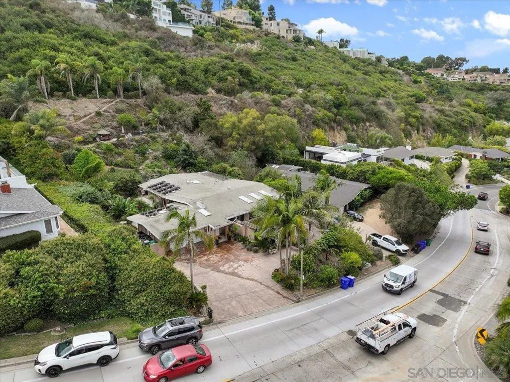 7202 Via Capri, La Jolla, California 92037 home-pic-6