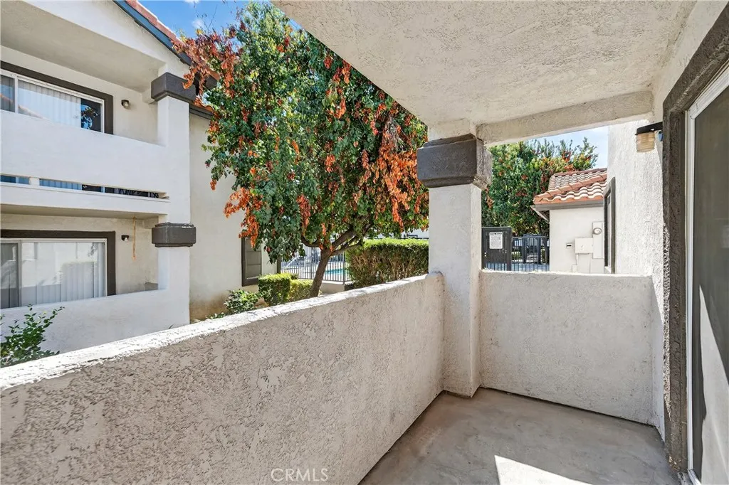 16377 Lakeshore 2c, Lake Elsinore, California 92530 home-pic-17