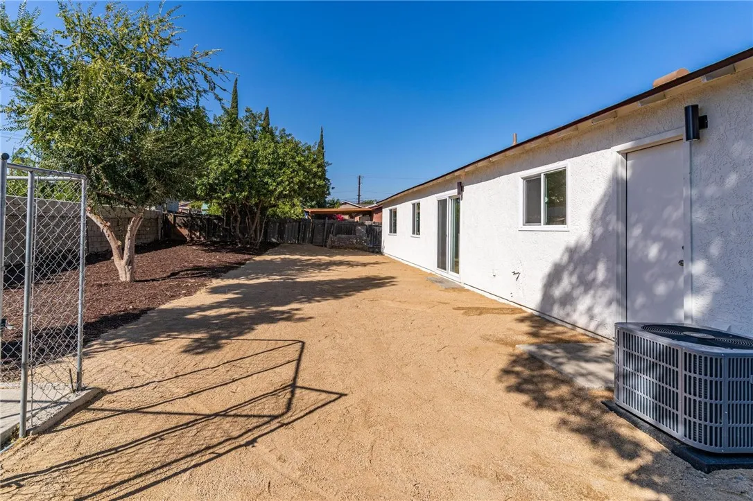 7738 Encinitas Avenue, San Bernardino, California 92336 home-pic-26