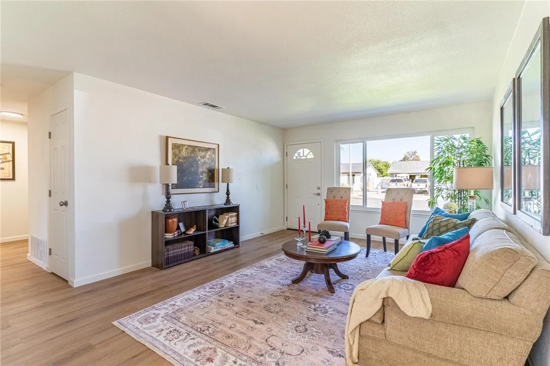 7738 Encinitas Avenue, San Bernardino, California 92336 home-pic-8