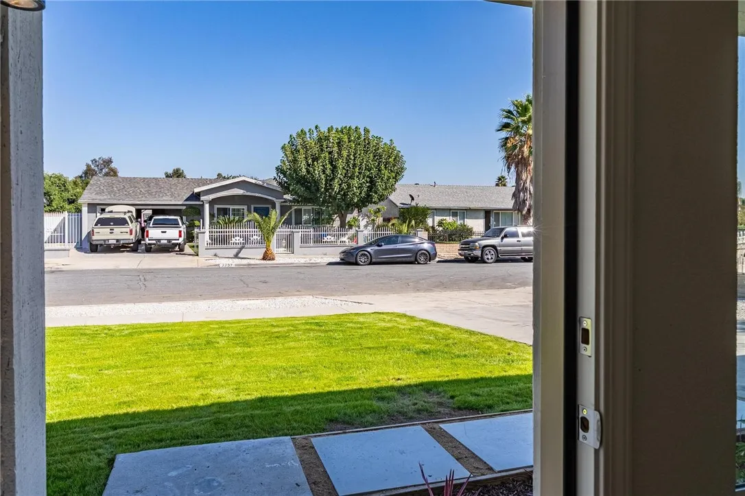 7738 Encinitas Avenue, San Bernardino, California 92336 home-pic-6