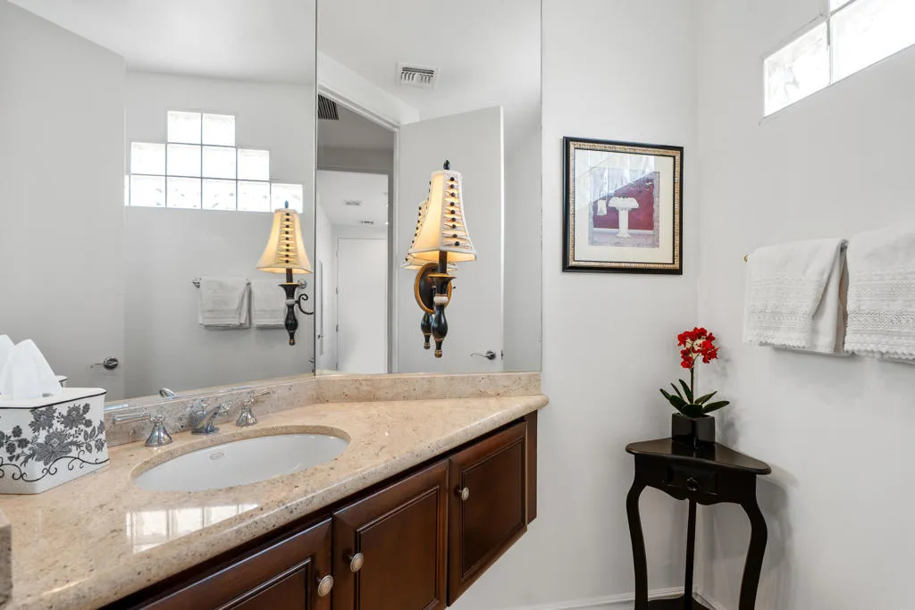 49940 W Mission Drive W, La Quinta, California 92253 home-pic-27