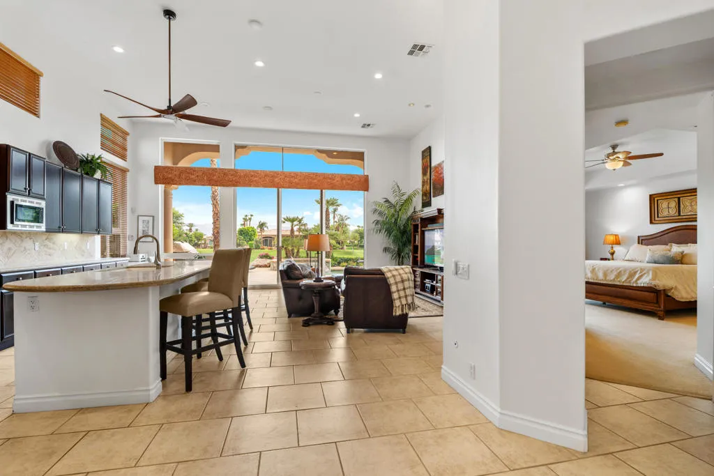 49940 W Mission Drive W, La Quinta, California 92253 home-pic-10