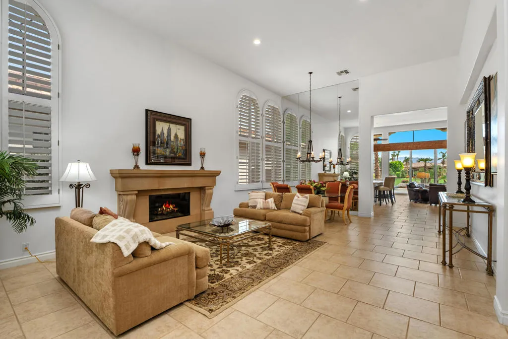 49940 W Mission Drive W, La Quinta, California 92253 home-pic-6