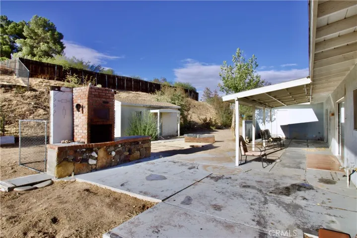 17090 Cholla Avenue, Hesperia, California 92345