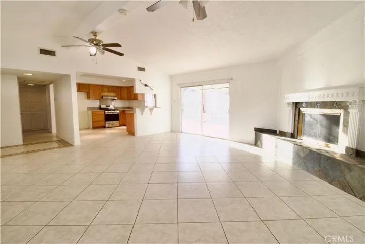 17090 Cholla Avenue, Hesperia, California 92345
