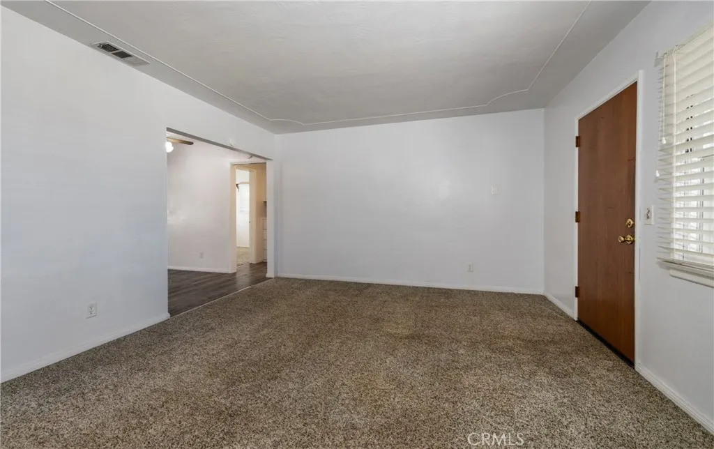 12035 3rd St, Yucaipa, California 92399 home-pic-4