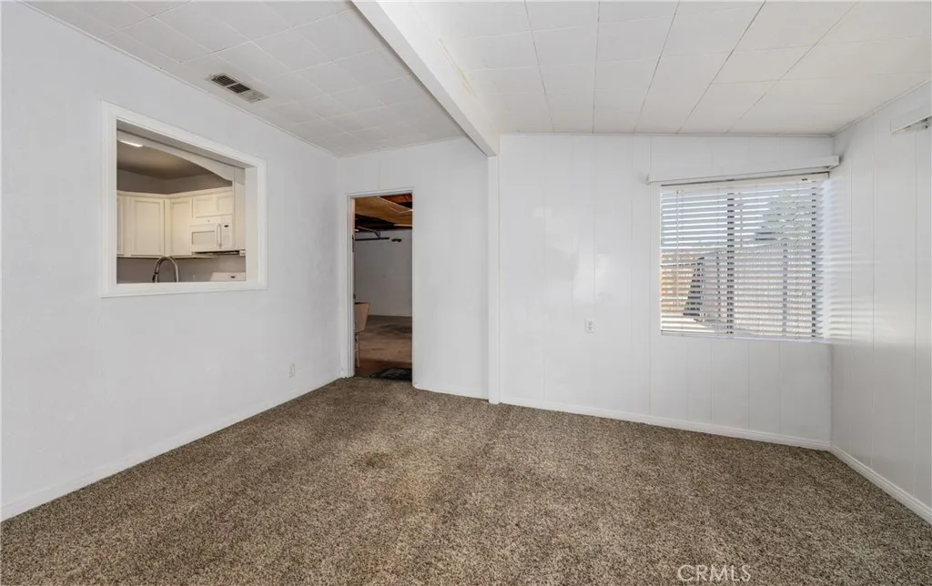 12035 3rd St, Yucaipa, California 92399 home-pic-16