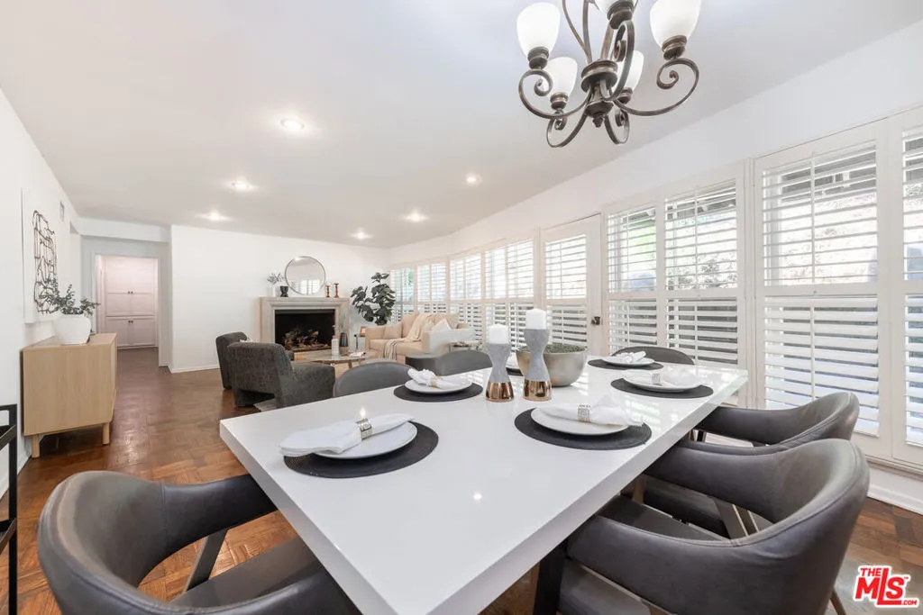 2559 Hutton Drive, Beverly Hills, California 90210 home-pic-7