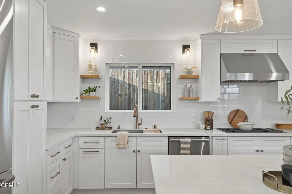 511 Beverly Circle, Camarillo, California 93010 home-pic-16
