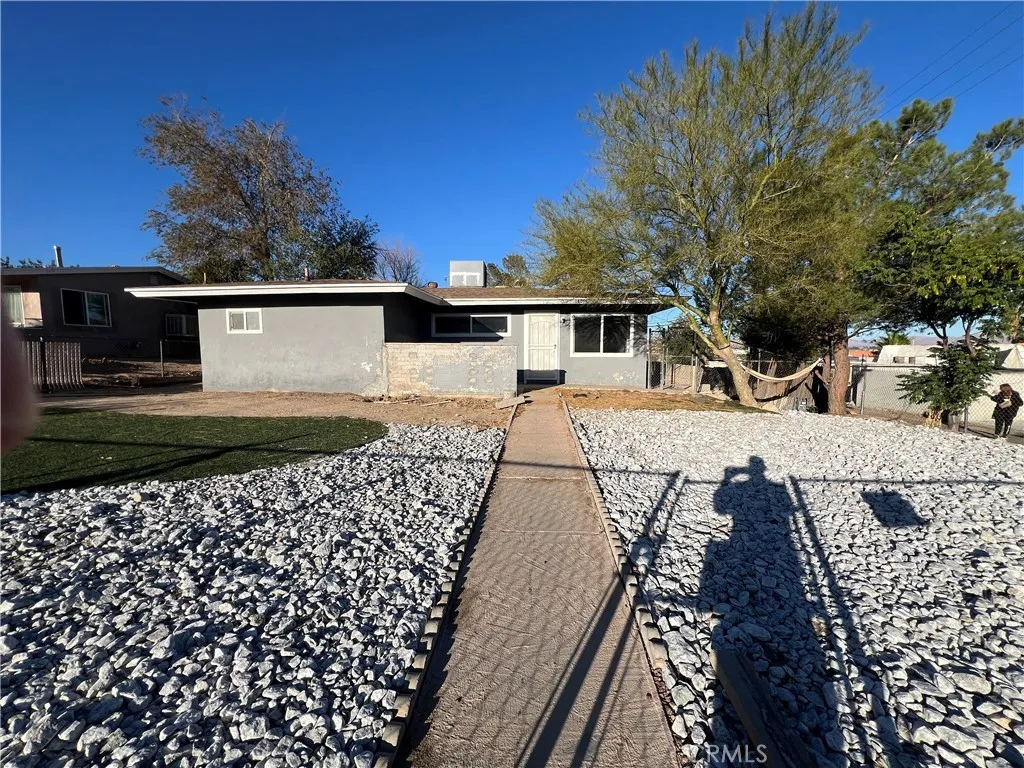 15015 Tatum Road, San Bernardino, California 92395 home-pic-0