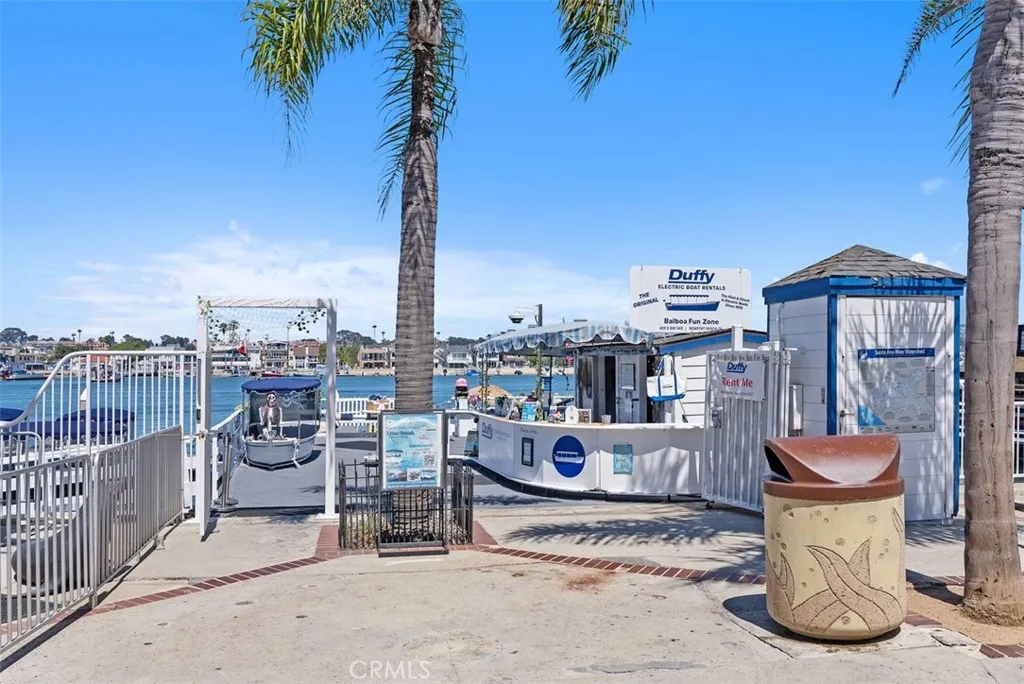 200 E Balboa Boulevard, Newport Beach, California 92661 home-pic-48