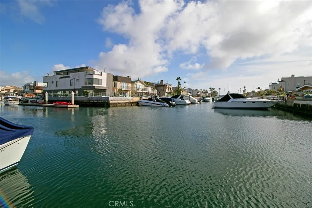 200 E Balboa Boulevard, Newport Beach, California 92661 home-pic-66