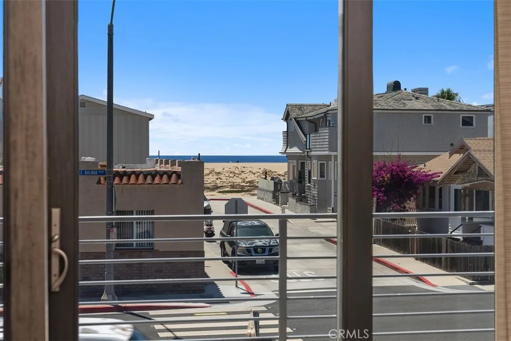 200 E Balboa Boulevard, Newport Beach, California 92661 home-pic-28