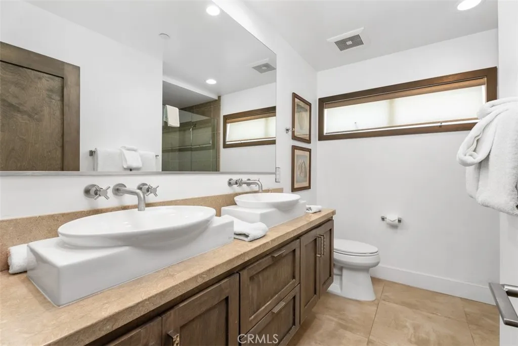 200 E Balboa Boulevard, Newport Beach, California 92661 home-pic-18