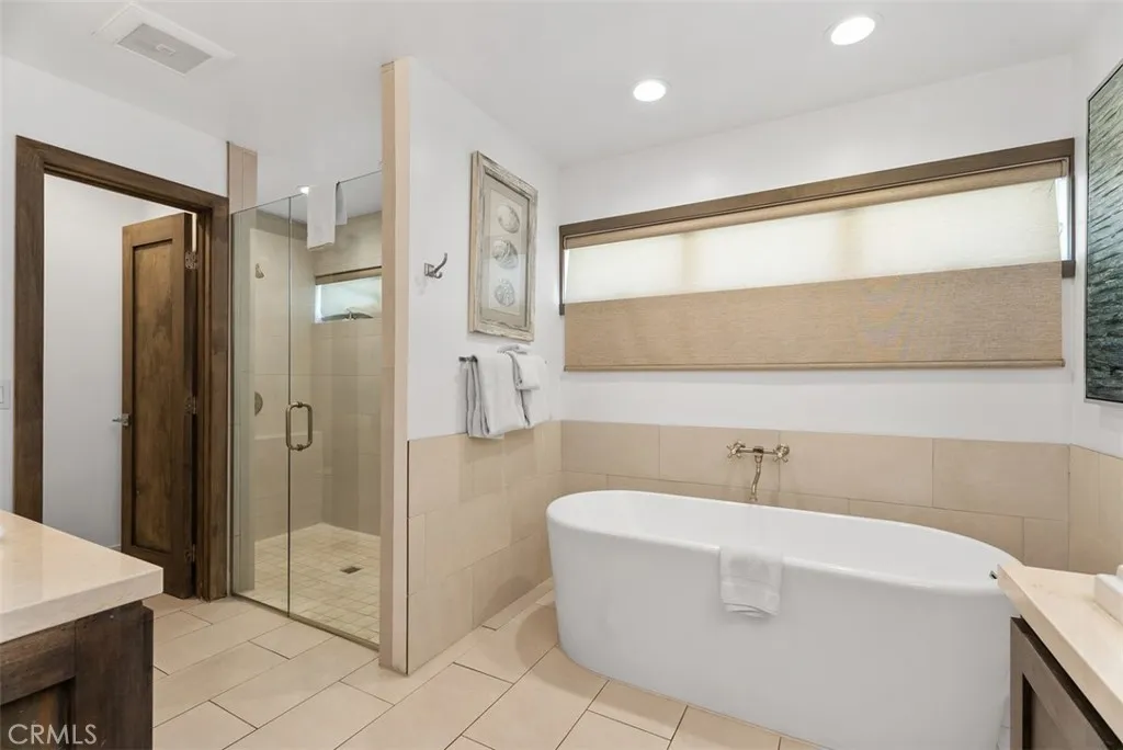 200 E Balboa Boulevard, Newport Beach, California 92661 home-pic-23