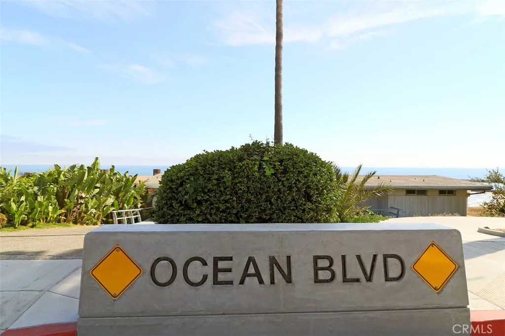 200 E Balboa Boulevard, Newport Beach, California 92661 home-pic-59