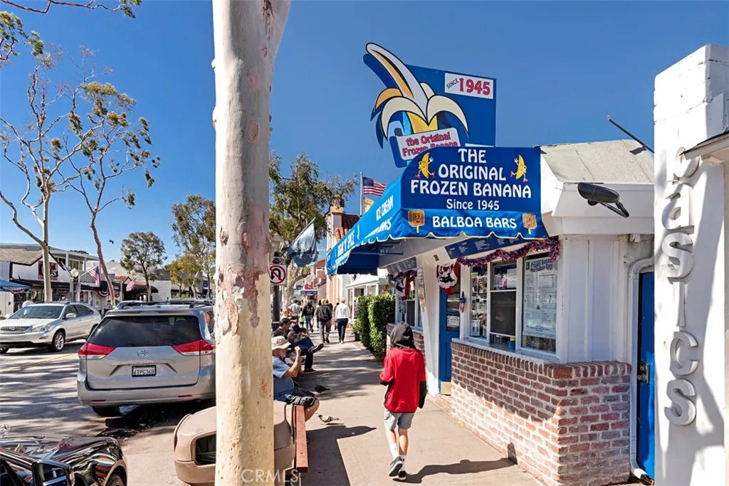200 E Balboa Boulevard, Newport Beach, California 92661 home-pic-70